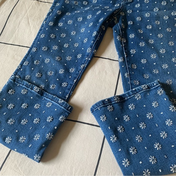 Pilcro by Anthropologie High Rise Bootcut Embroidered Jeans 31 - Picture 5 of 9